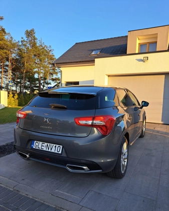 Citroen DS5 cena 29500 przebieg: 330200, rok produkcji 2013 z Lębork małe 56